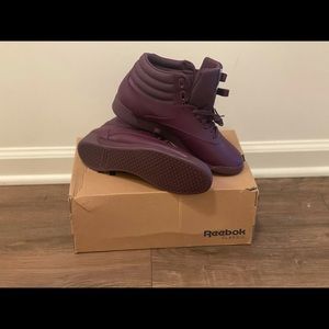 💜Purple Hightop Reebok Classics (rare)💜